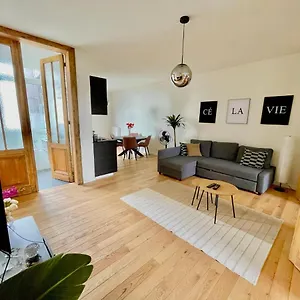 brandnew-bohemian-2bdr-apartment-antwerp.brusselshotelsbook.com/